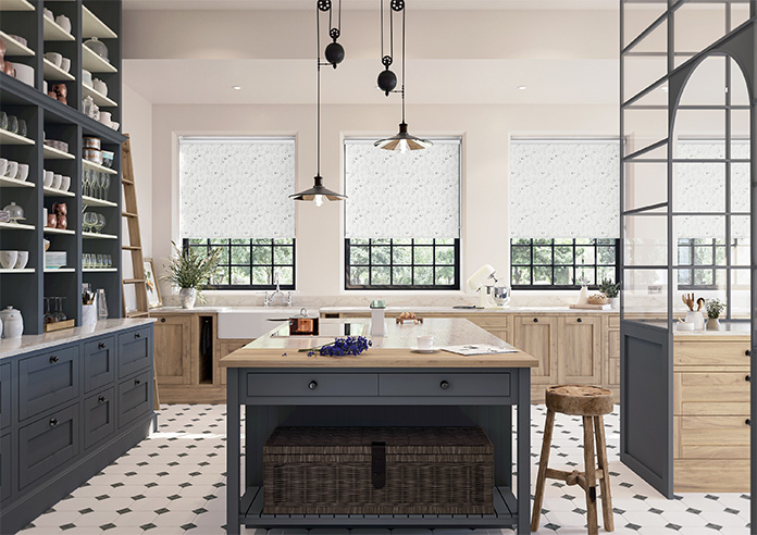 Woodland Phlox, Snow - Twist&Fit Roller Blind - Image 8